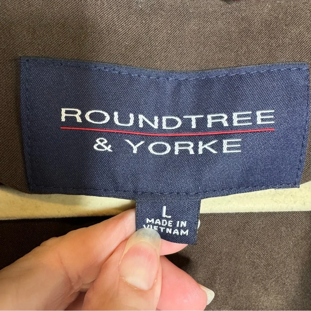 Roundtree & Yorke Brown and Chocolate Puffer Vest EUC! Heavier Feels like Canvas - Picture 7 of 7